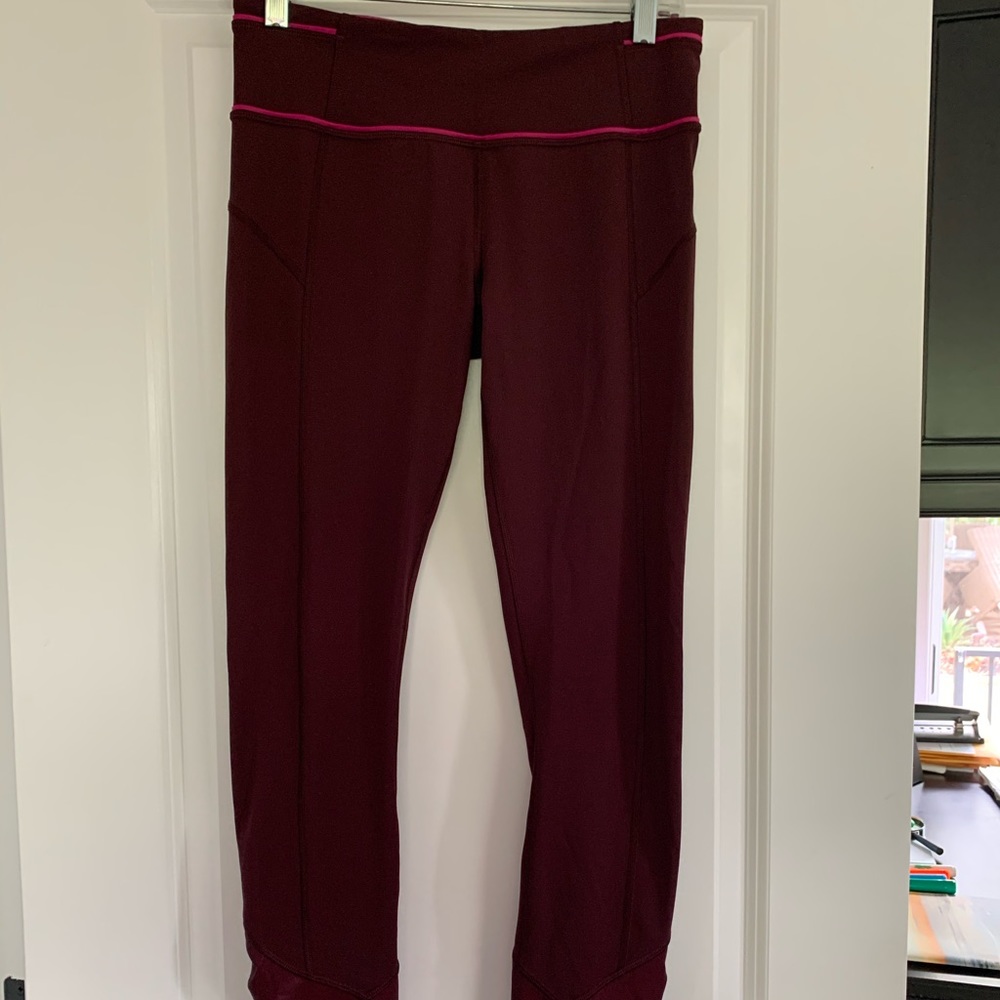 Lululemon crop yoga pants